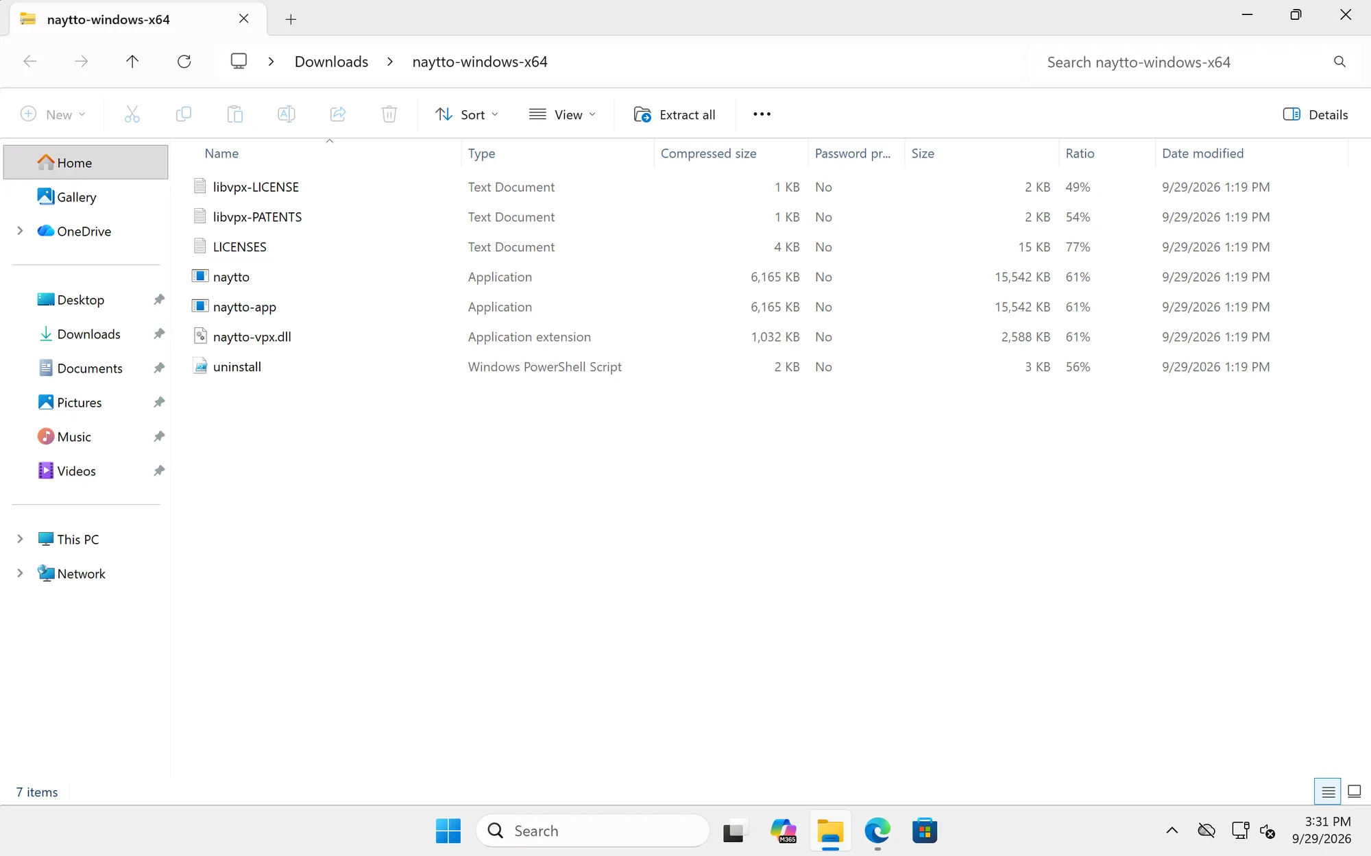 File Explorer showing the zip naytto-windows-x64 in Downloads, listing naytto, naytto-app, naytto-vpx.dll, uninstall and three license files, with Extract all in the toolbar.